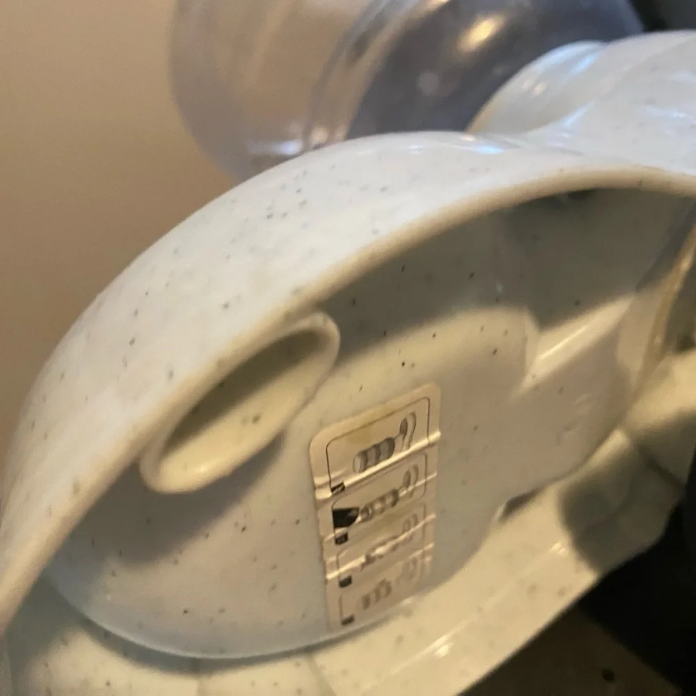 Water Gravity DOG Dispenser (2)pc pre owned as is see all photos (0.25)capacity